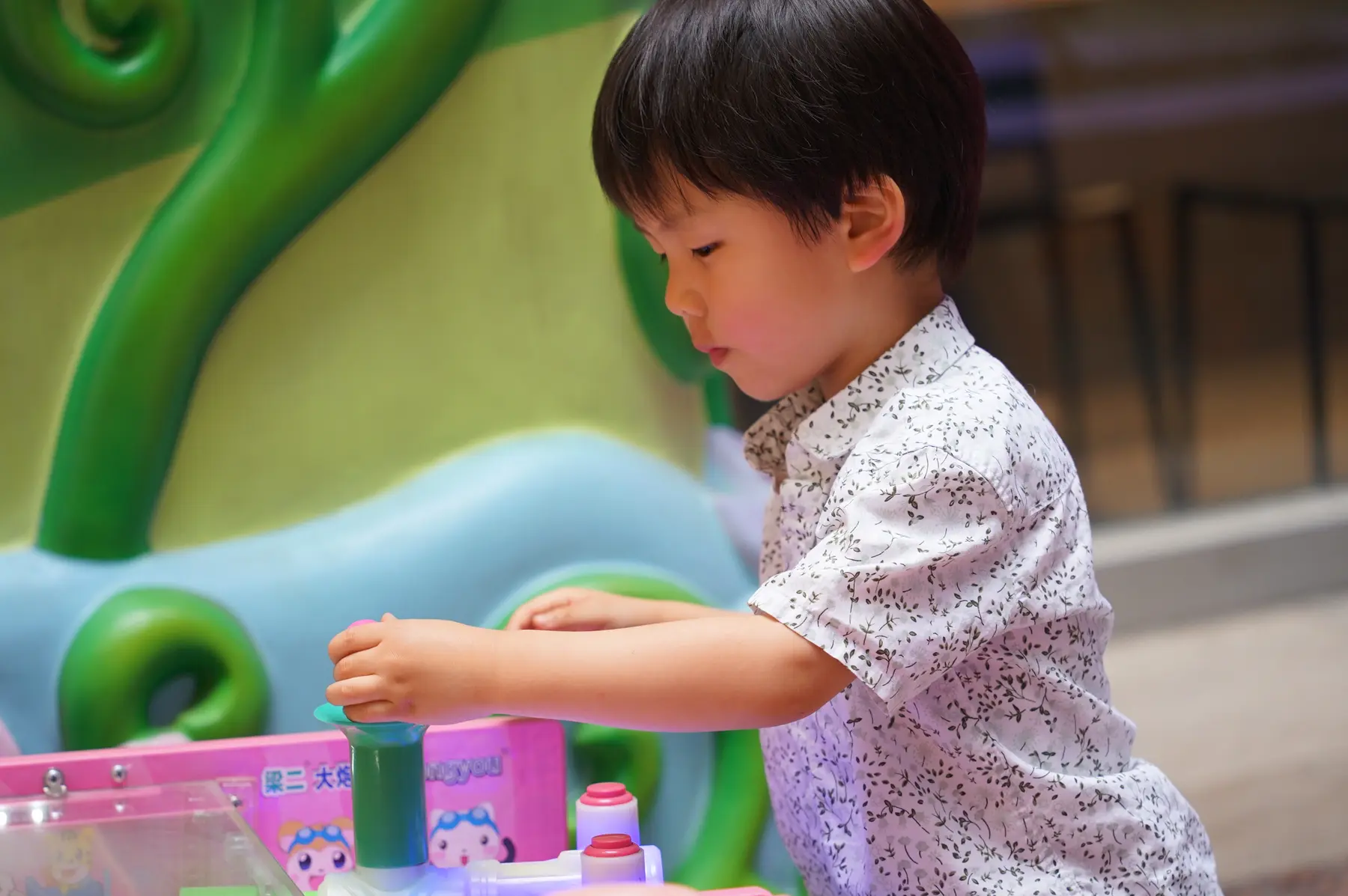 A child concentrating on play